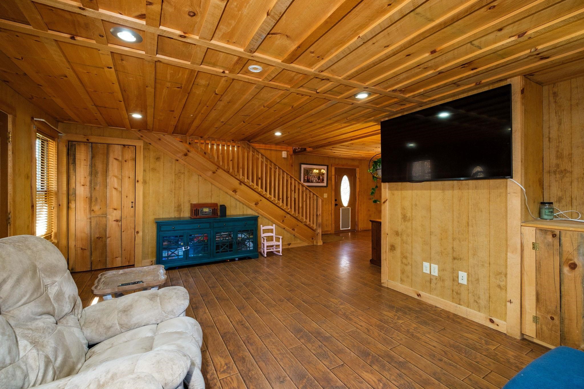 13975 Rockingham Pike Elkton, VA 22827 - Photo 25 of 36 Gallery Image 25