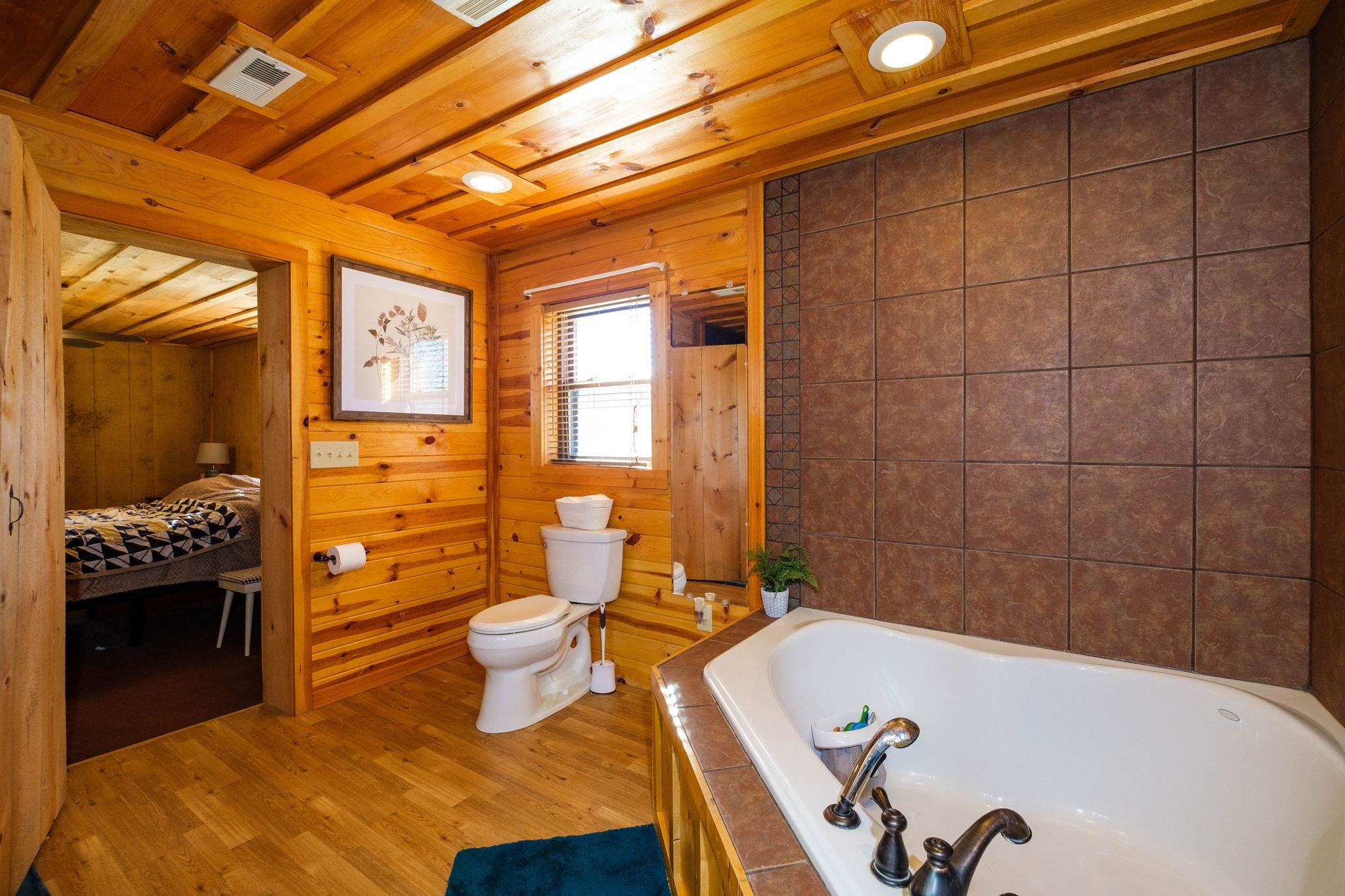 13975 Rockingham Pike Elkton, VA 22827 - Photo 32 of 36 Gallery Image 32