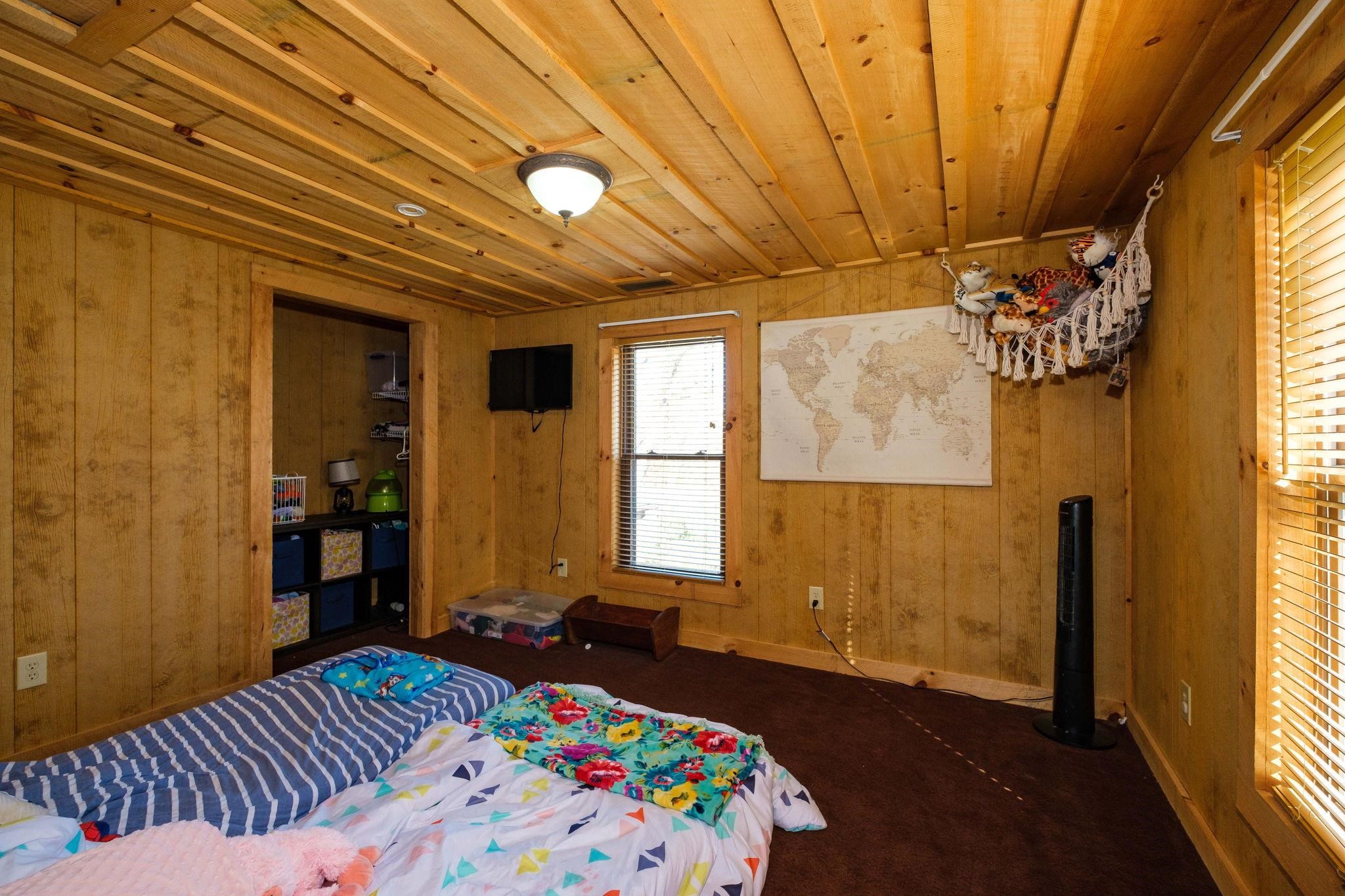 13975 Rockingham Pike Elkton, VA 22827 - Photo 33 of 36 Gallery Image 33