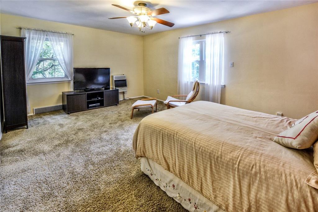 109 Deimling Road Pittsburgh, PA 15229 - Photo 17 of 23 Bedroom 3 - Quite spacious