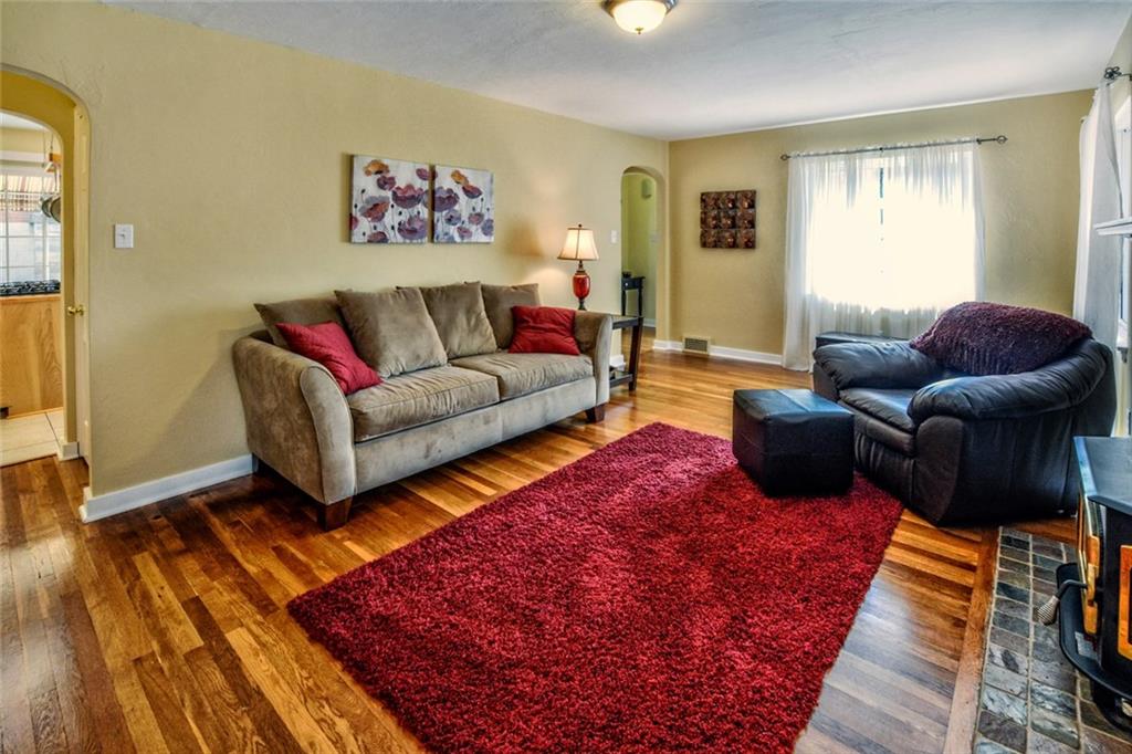 109 Deimling Road Pittsburgh, PA 15229 - Photo 8 of 23 Living Room - Spacious and Inviting. Light and Bright.