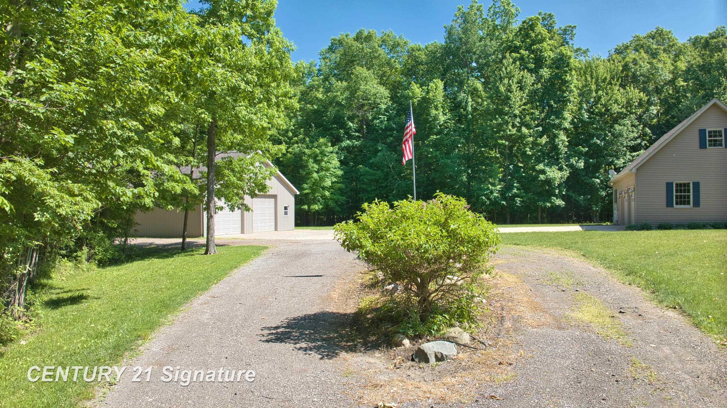7147 Gary Road Chesaning, MI 48616 - Photo 2 of 42