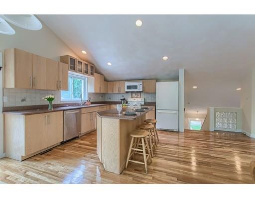 10 Hog Hill Road Townsend, MA 01469 - Photo 3 of 30 Gallery Image 3