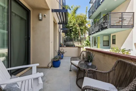 $1,285,000 | 1558 Vista Del Mar Way, Unit 3, Oceanside, CA 92054