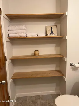 $17,500 | 165 Lake Avenue, Unit 2, Saratoga Springs, NY 12866
