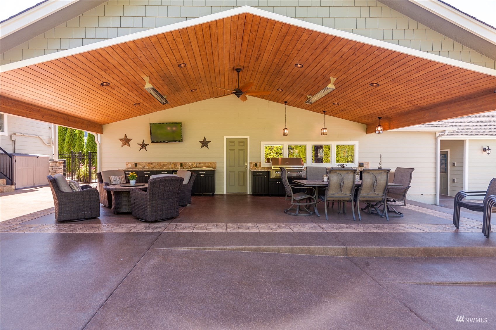 3111 Columbia Heights Road Longview, WA 98632 - Photo 26 of 40