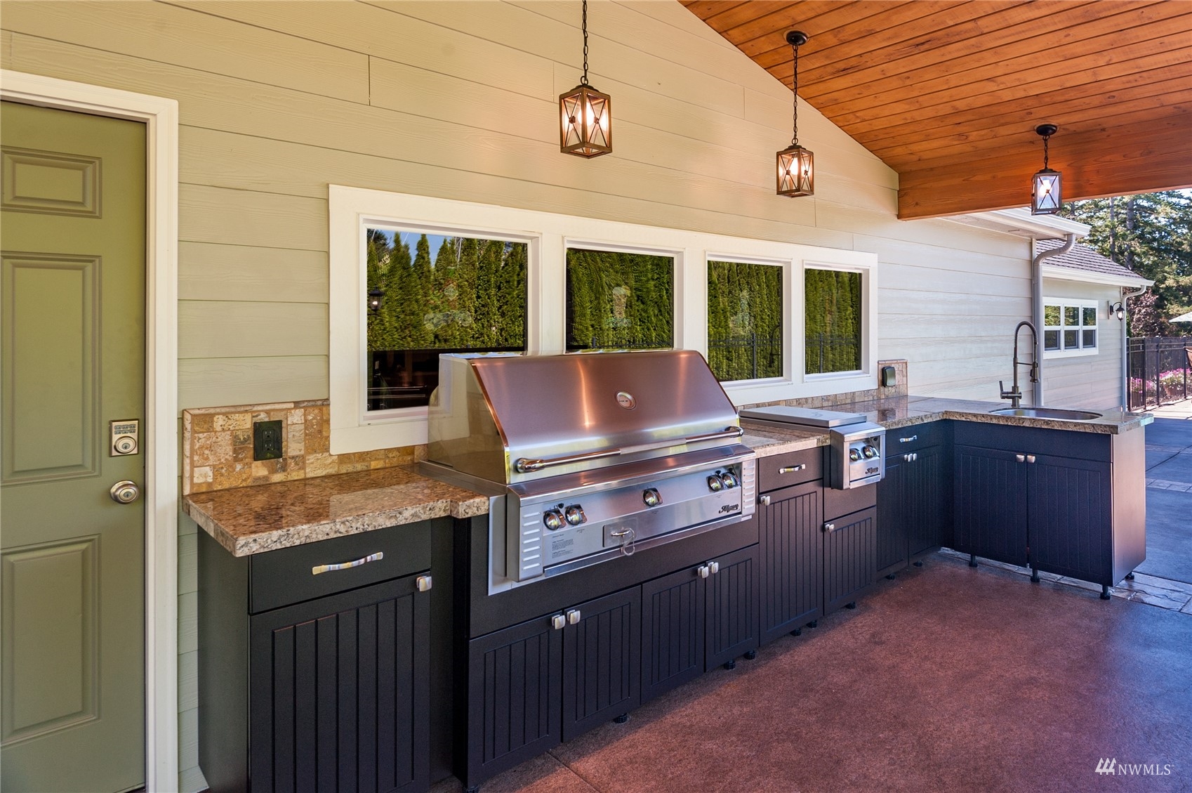 3111 Columbia Heights Road Longview, WA 98632 - Photo 27 of 40