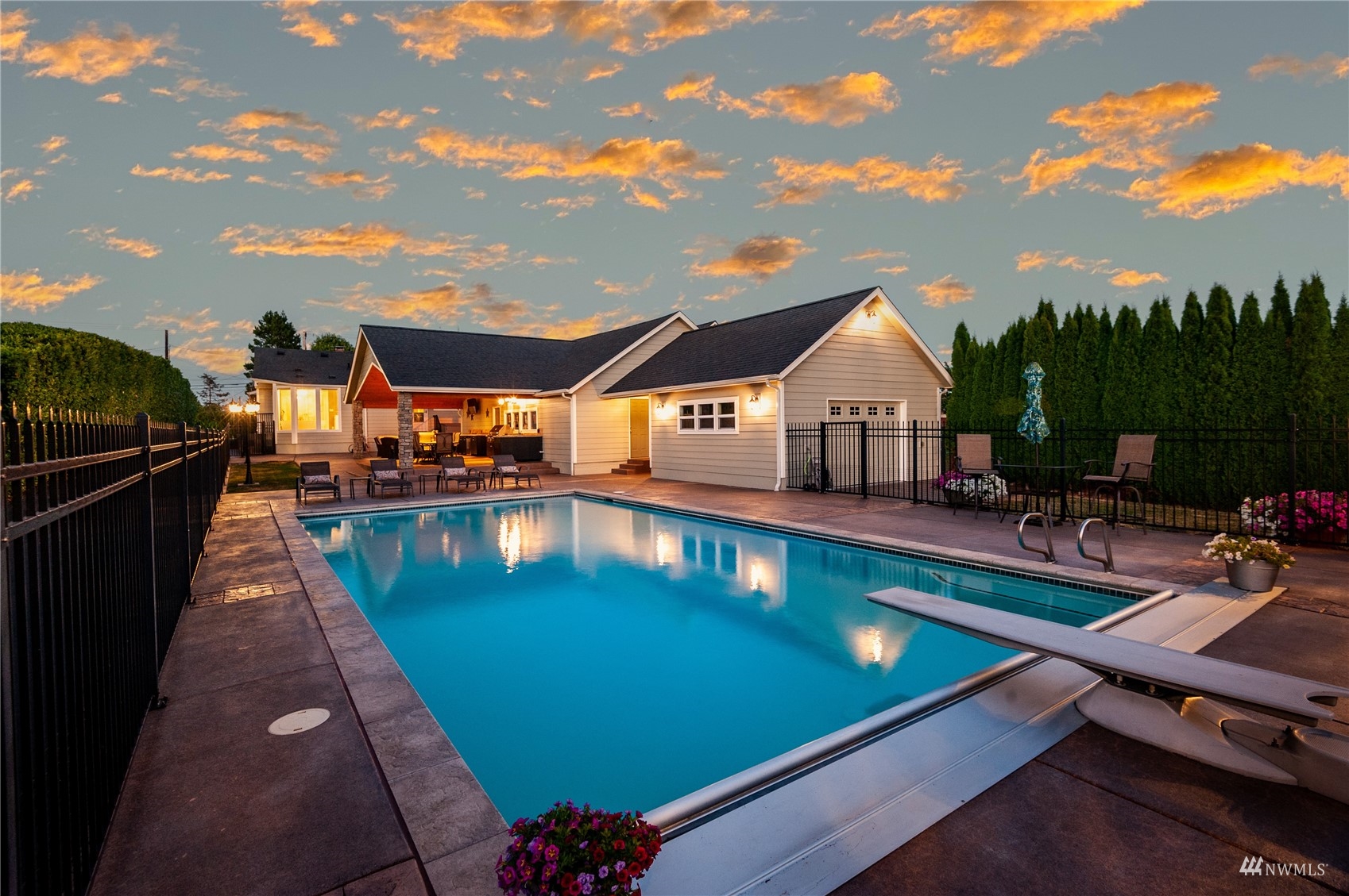 3111 Columbia Heights Road Longview, WA 98632 - Photo 7 of 40