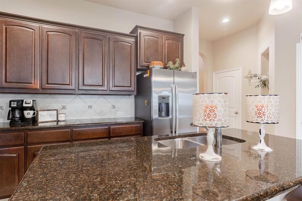 124 Gill Point Lane Aledo, TX 76008 - Photo 19 of 40