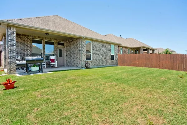 $390,000 | 124 Gill Point Lane, Aledo, TX 76008