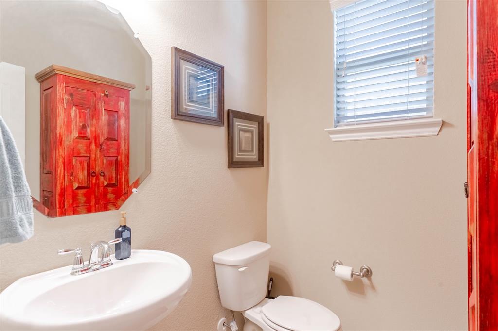 124 Gill Point Lane Aledo, TX 76008 - Photo 10 of 40