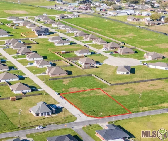 $76,000 | 29138 Highway 20, Vacherie, LA 70090