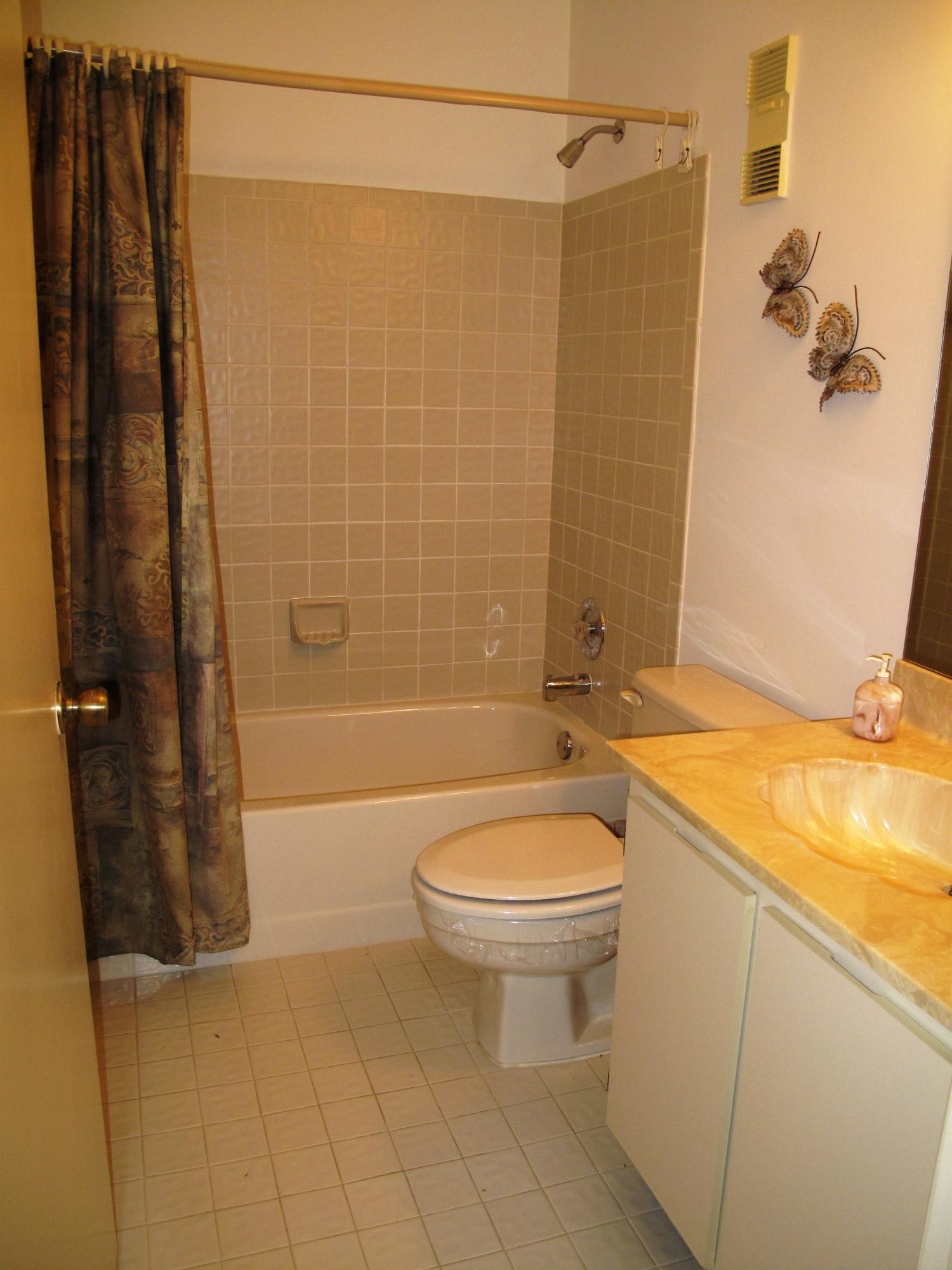8152 Sweetbriar Way, Unit A Boca Raton, FL 33496 - Photo 21 of 44 guest bathroom