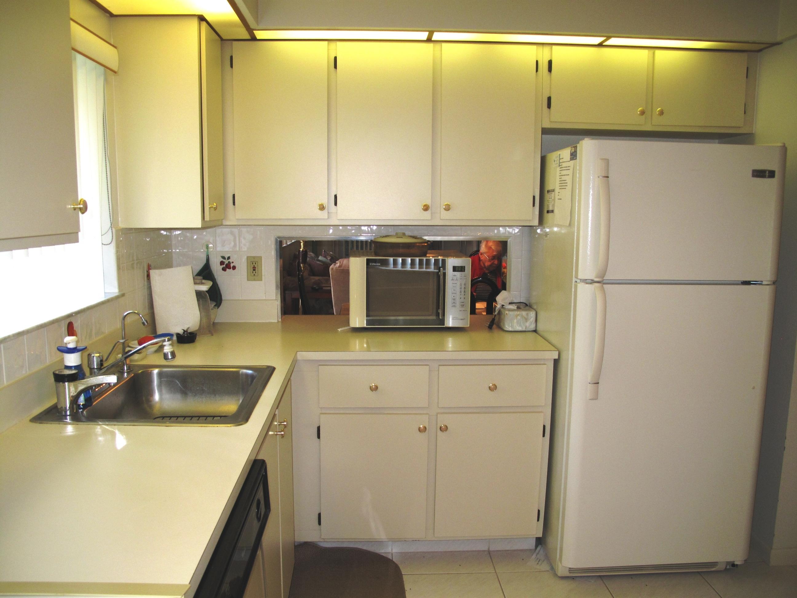 8152 Sweetbriar Way, Unit A Boca Raton, FL 33496 - Photo 4 of 44 Eat in Kitchen (3)