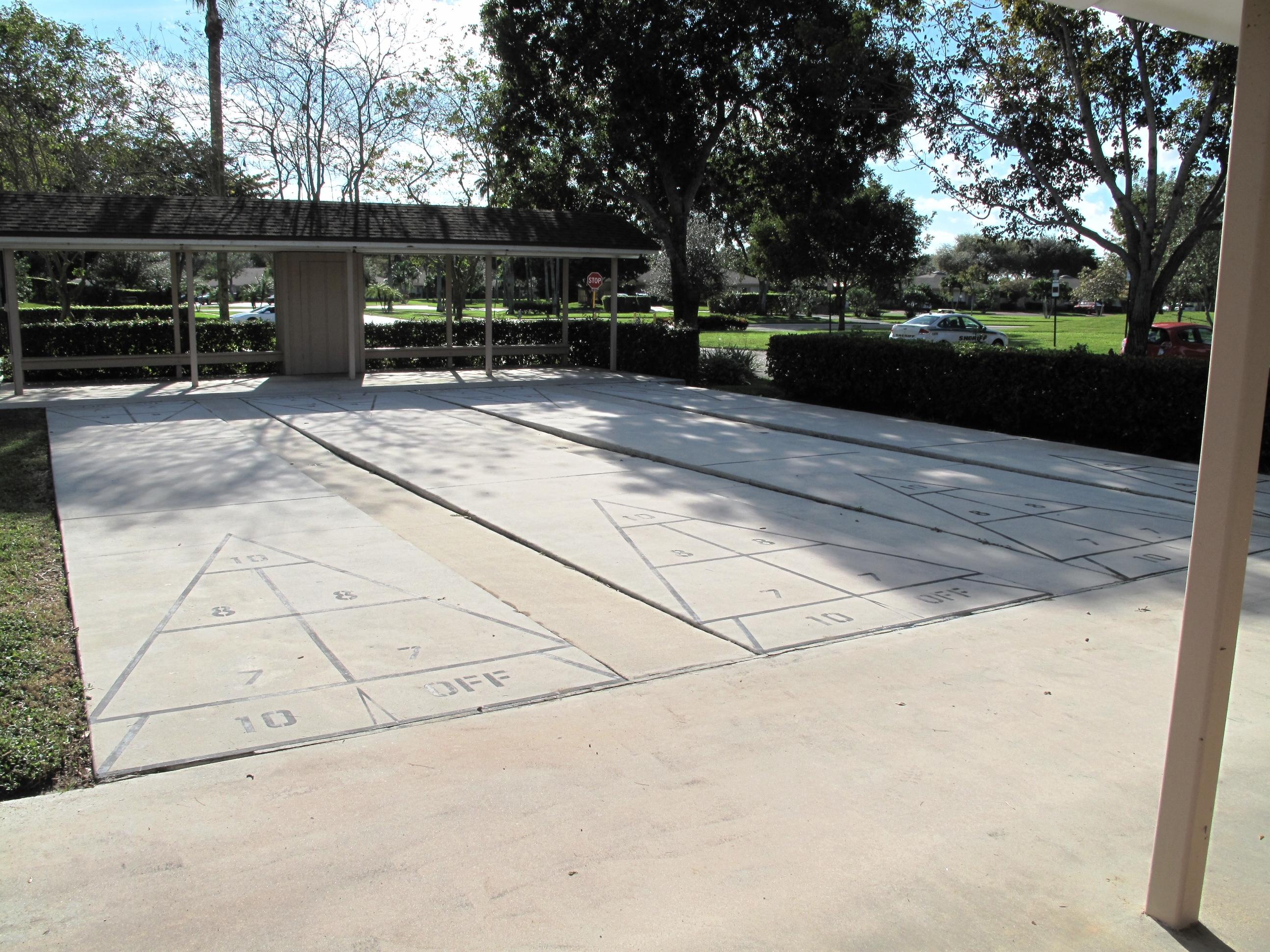 8152 Sweetbriar Way, Unit A Boca Raton, FL 33496 - Photo 43 of 44 Shuffleboard courts