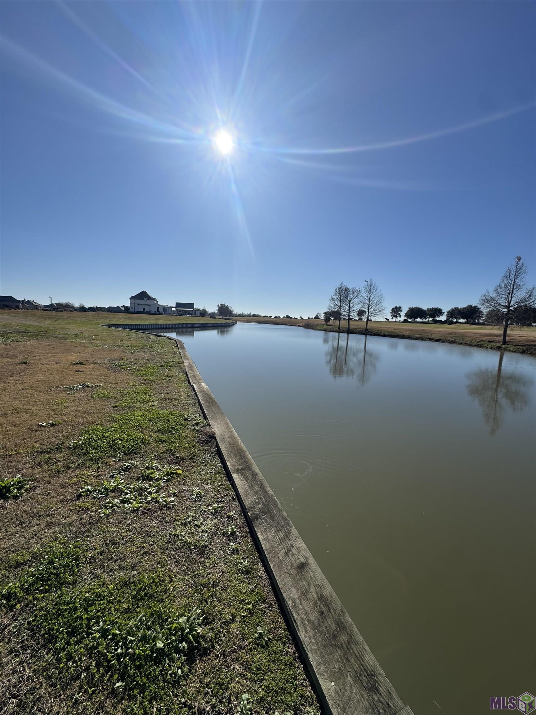 162 Latour Boulevard Mathews, LA 70375 - Photo 3 of 5