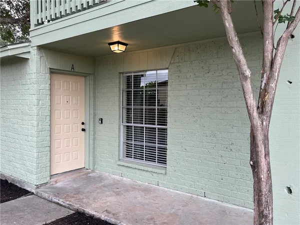 $1,250 | 7225 Owen Court, Unit A, Corpus Christi, TX 78413