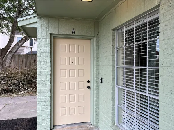 $1,250 | 7225 Owen Court, Unit A, Corpus Christi, TX 78413