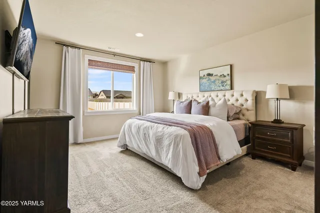 $575,000 | 6305 Cottonwood Loop, Yakima, WA 98903