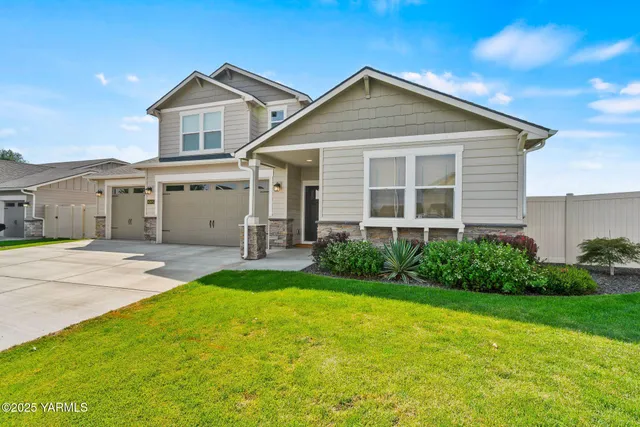 $575,000 | 6305 Cottonwood Loop, Yakima, WA 98903