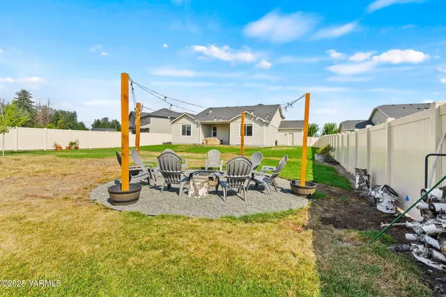 $575,000 | 6305 Cottonwood Loop, Yakima, WA 98903