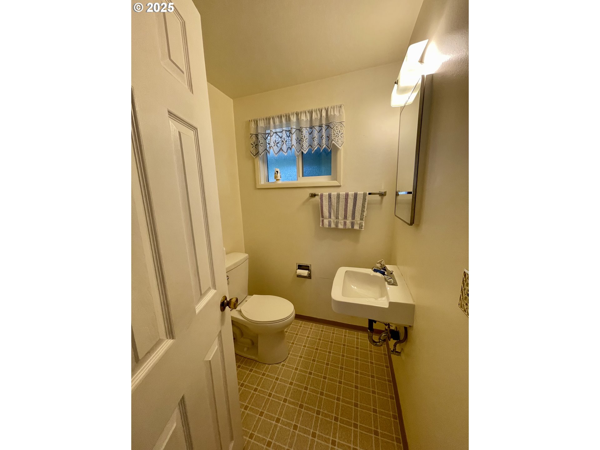 850 View Street Reedsport, OR 97467 - Photo 15 of 30 Gallery Image 15