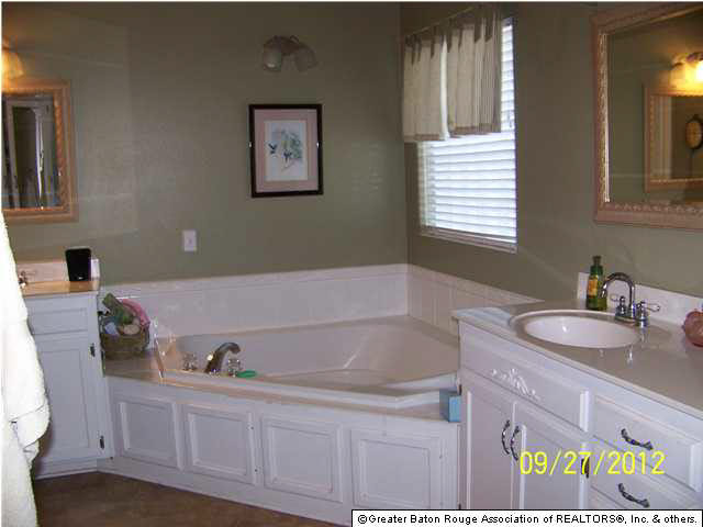 33679 Duff Road Walker, LA 70785 - Photo 9 of 21 Gallery Image 9