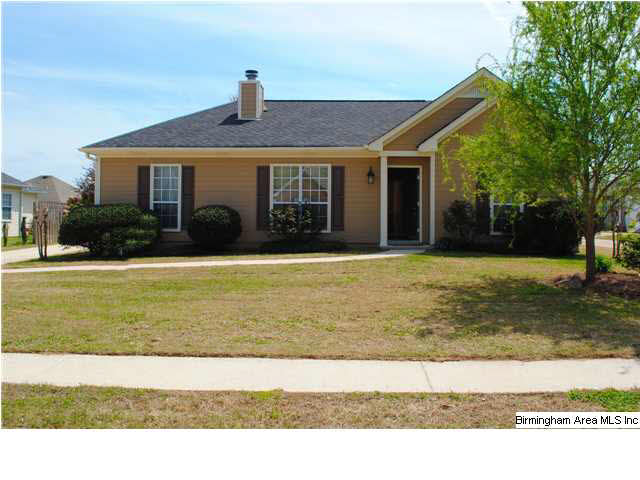 129 Stonehaven Circle West Pelham, AL 35124 - Photo 2 of 31