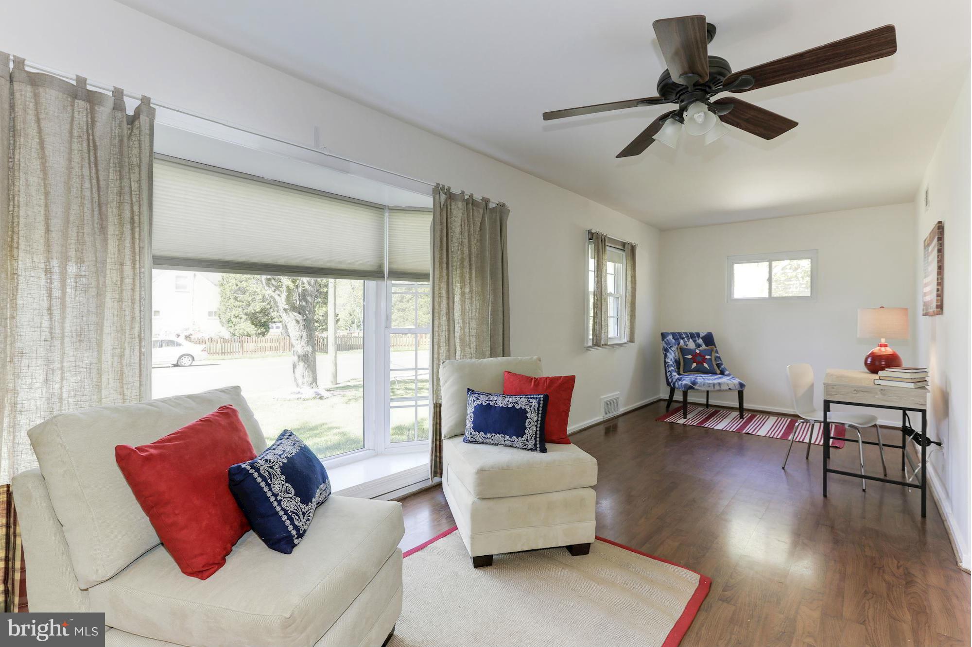 6907 Quander Road Alexandria, VA 22307 - Photo 2 of 30 Living Room