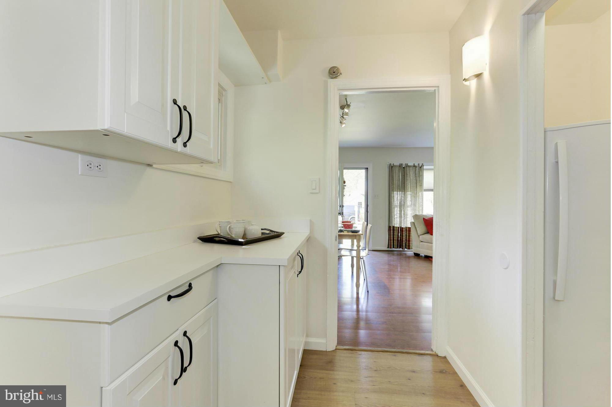 6907 Quander Road Alexandria, VA 22307 - Photo 12 of 30 Butler's Pantry