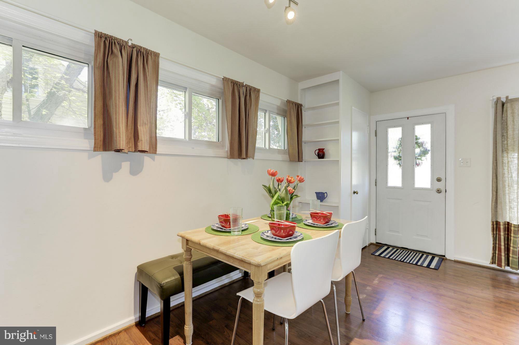 6907 Quander Road Alexandria, VA 22307 - Photo 5 of 30 Dining Area