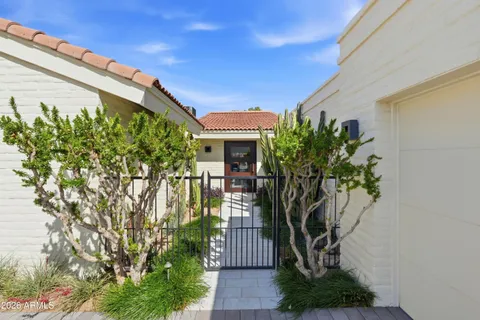 $2,200,000 | 7334 East Krall Street, Scottsdale, AZ 85250