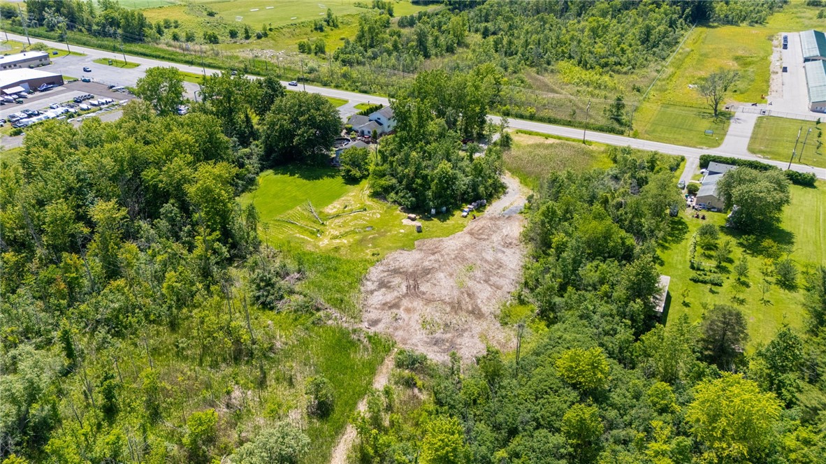 1652 Manitou Road Greece, NY 14626 - Photo 6 of 24