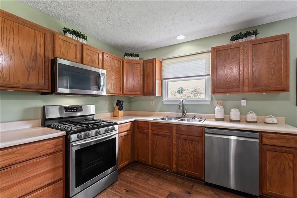 763 Chapel Road Aliquippa, PA 15001 - Photo 9 of 26 Newer stainless-steel appliances.