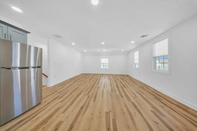 $2,400 | 11 Willet Street, Unit B, Quincy, MA 02170