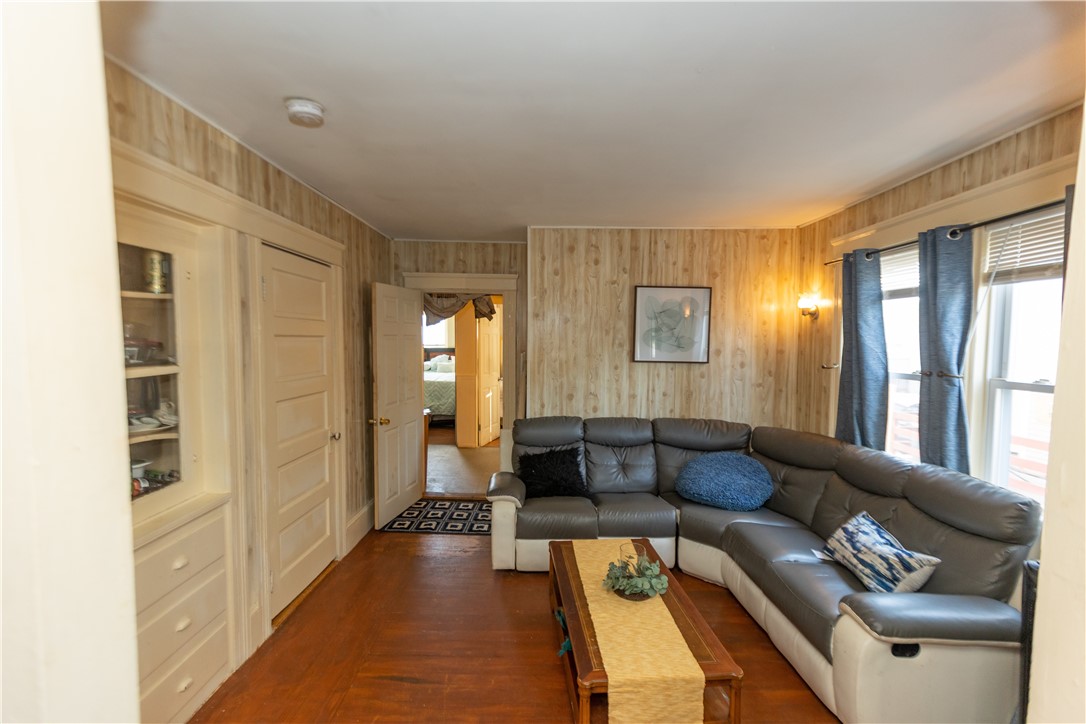 219 Crawford Street Woonsocket, RI 02895 - Photo 7 of 17