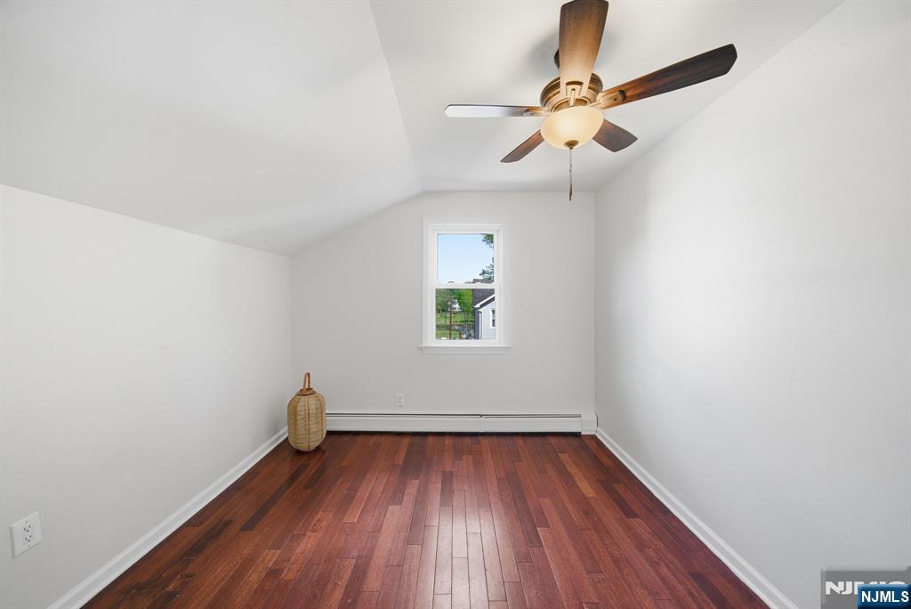 386 Kinderkamack Road Oradell, NJ 07649 - Photo 13 of 18