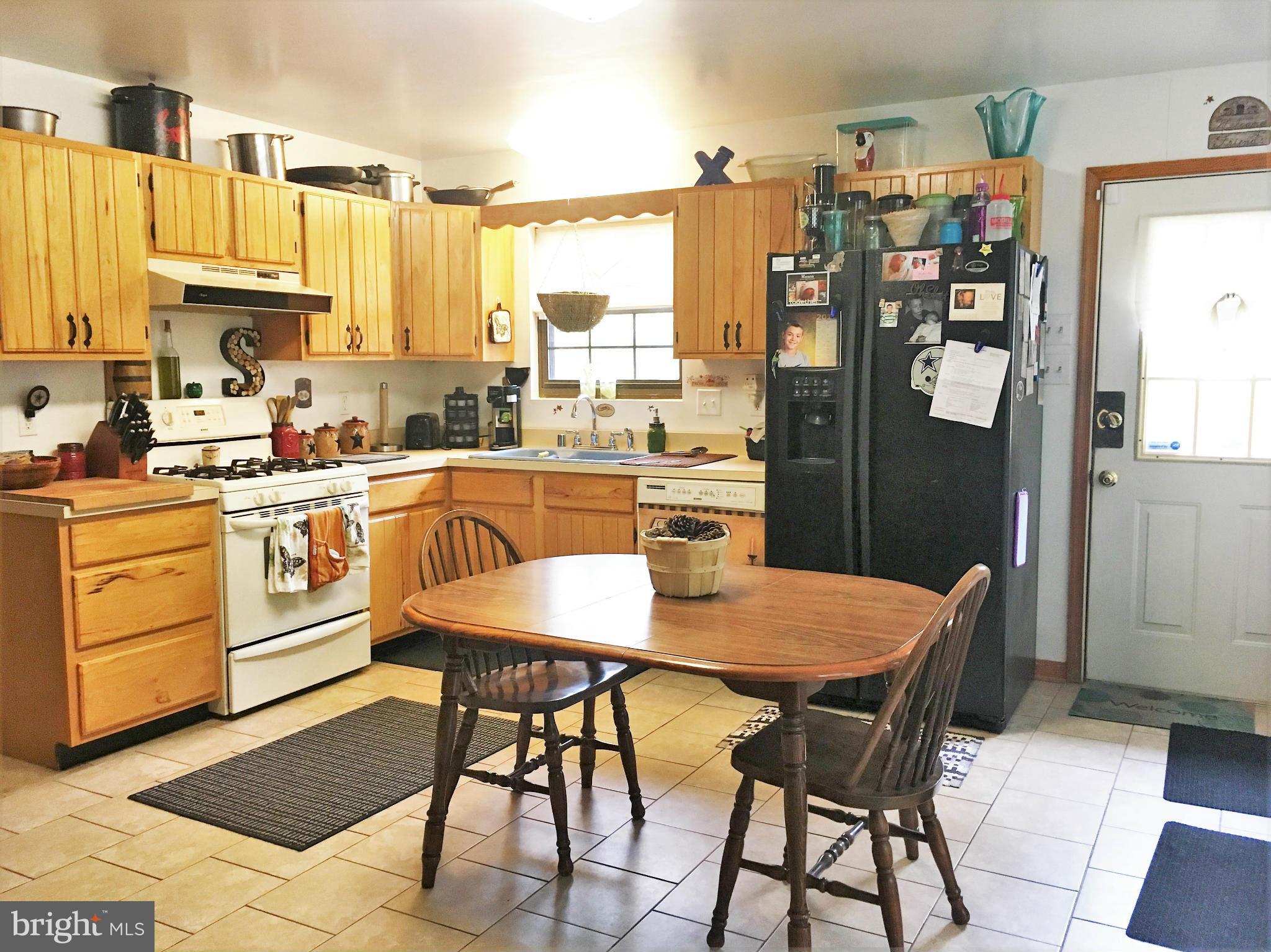 12214 Old Fort Road Fort Washington, MD 20744 - Photo 10 of 30 Kitchen