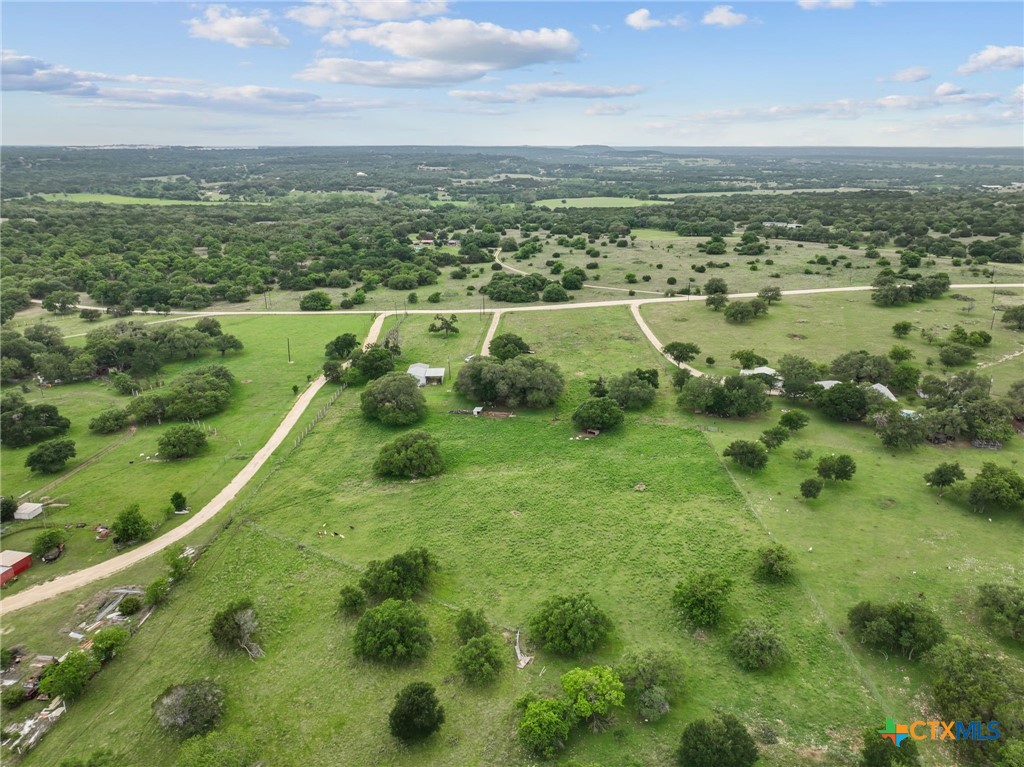 601 7 Ranch Road Salado, TX 76571 - Photo 3 of 44 a view of a city