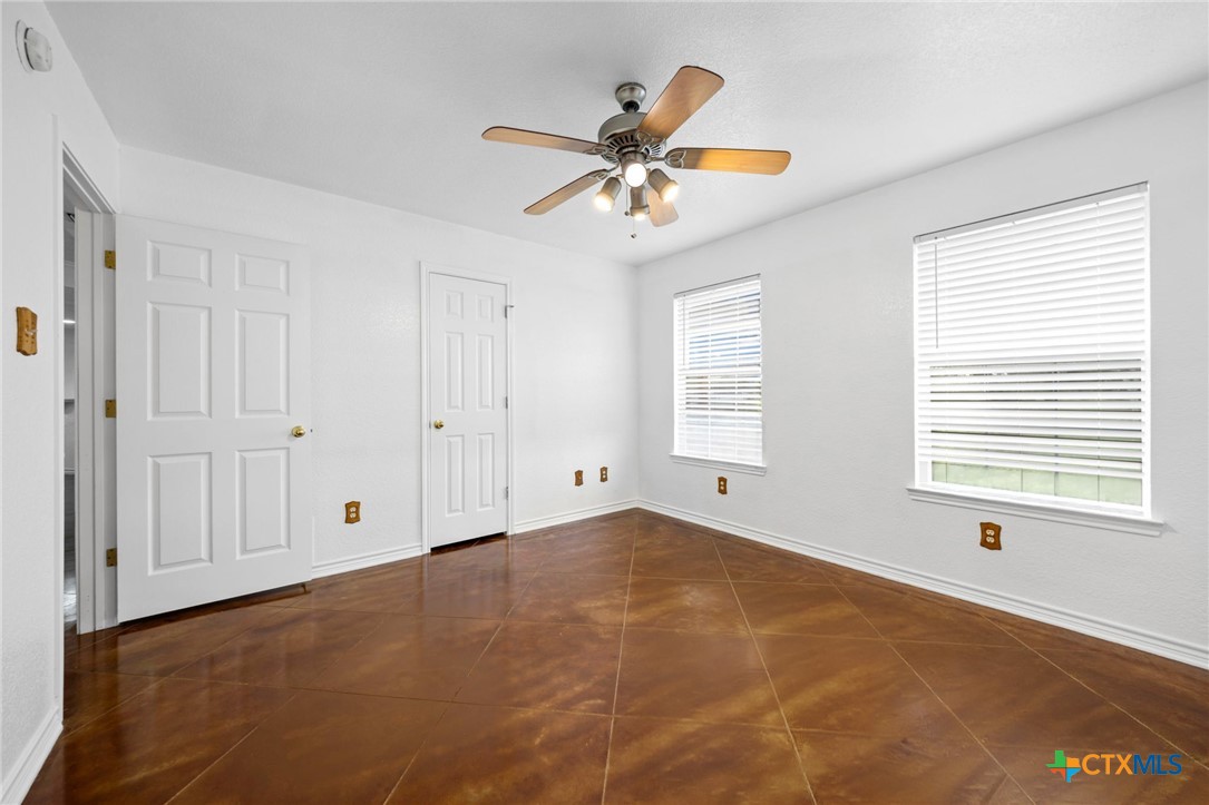 601 7 Ranch Road Salado, TX 76571 - Photo 33 of 44 a view of an empty room with a window