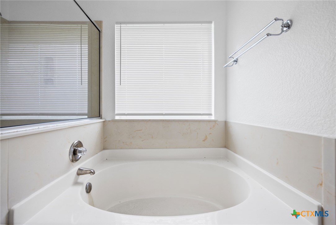 601 7 Ranch Road Salado, TX 76571 - Photo 42 of 44 Master Bathroom