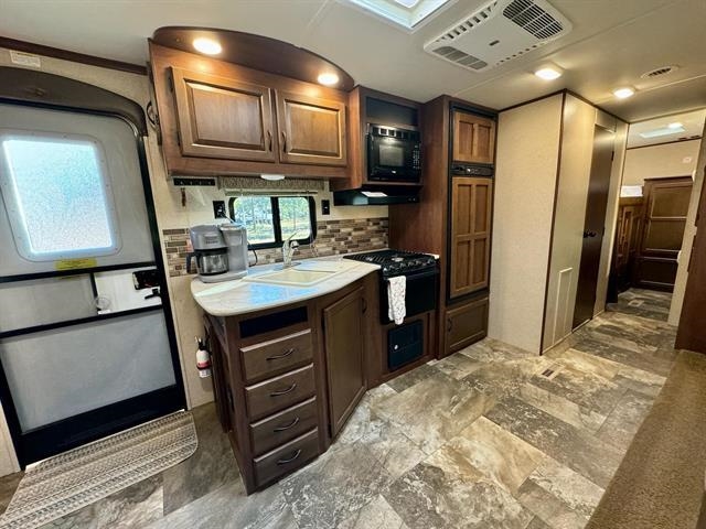 158 Tyler Terrace Perry, FL 32348 - Photo 5 of 35