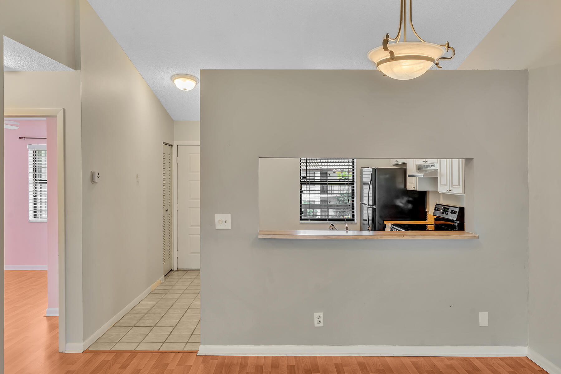 22065 Palms Way, Unit 206 Boca Raton, FL 33433 - Photo 14 of 45 DSC00646