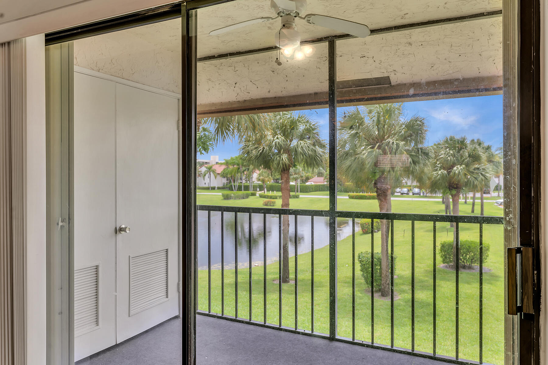 22065 Palms Way, Unit 206 Boca Raton, FL 33433 - Photo 23 of 45 DSC00691