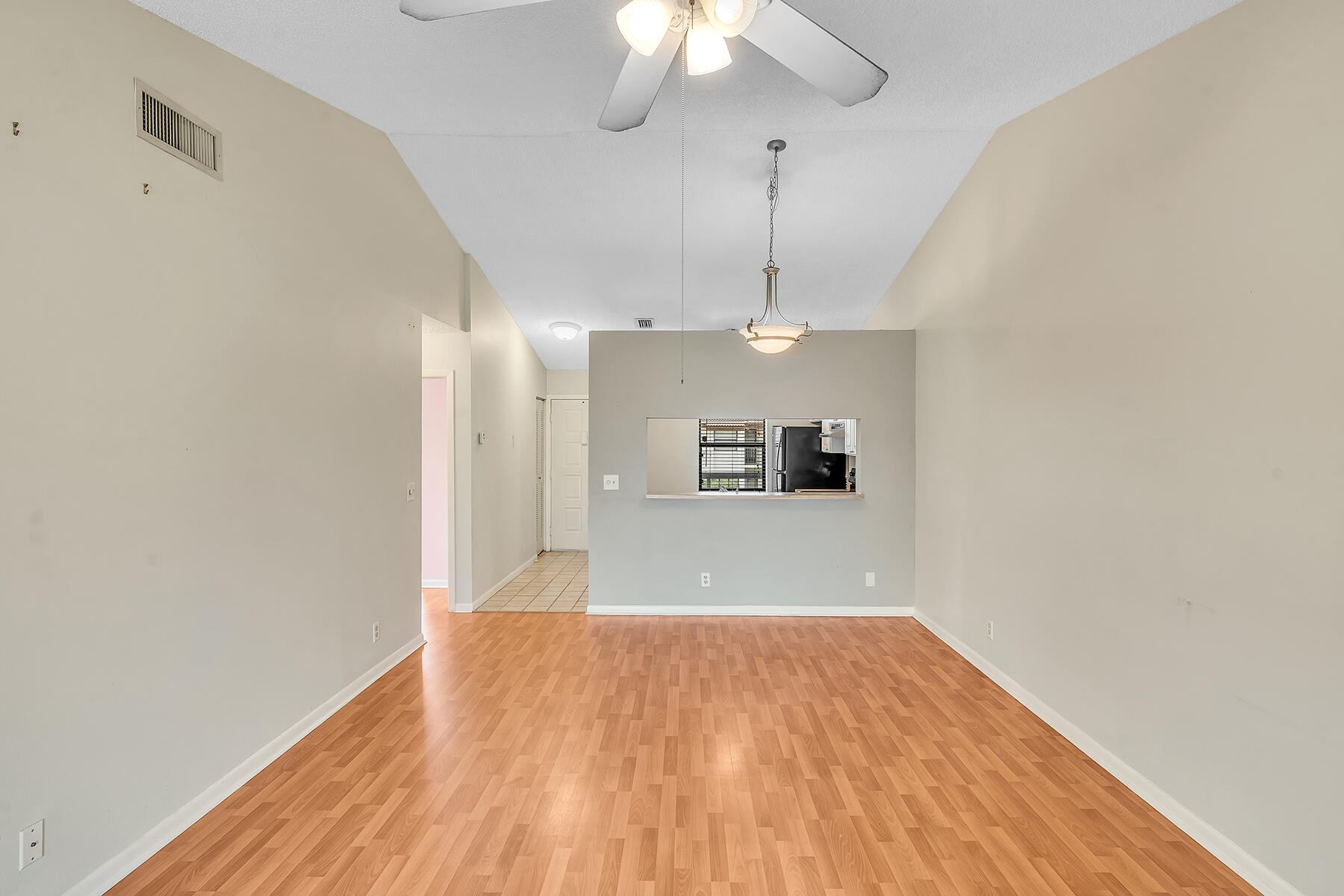 22065 Palms Way, Unit 206 Boca Raton, FL 33433 - Photo 24 of 45 DSC00696