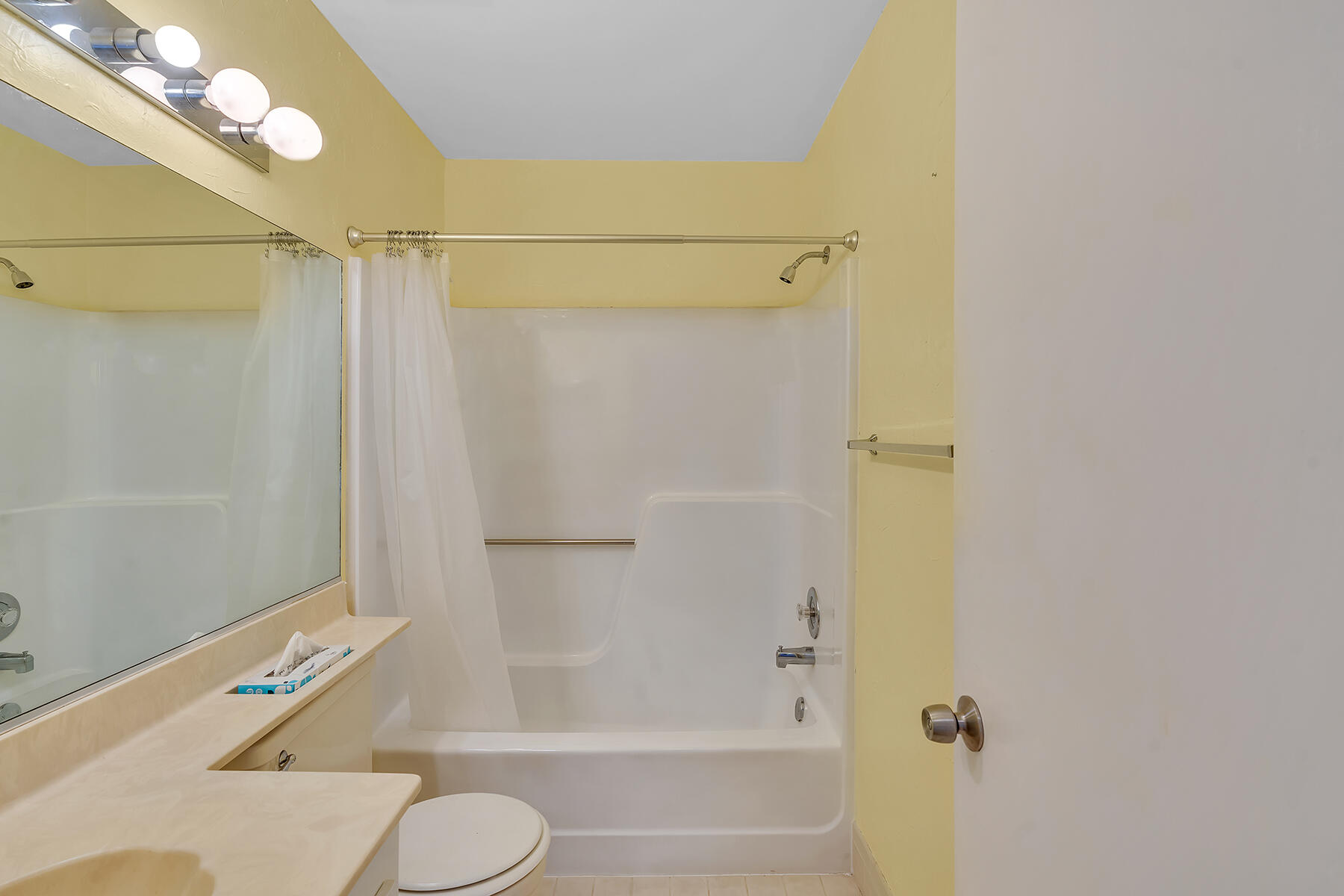 22065 Palms Way, Unit 206 Boca Raton, FL 33433 - Photo 33 of 45 DSC00741