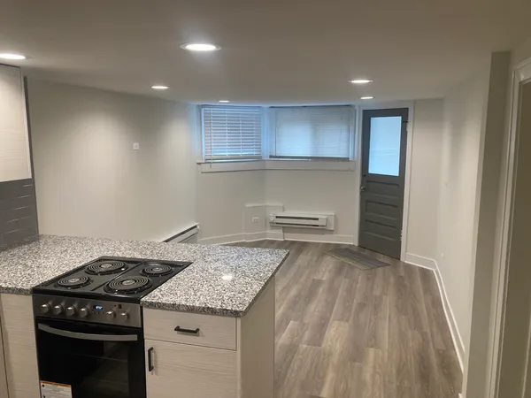$1,950 | 1336 West Diversey Parkway, Unit G, Chicago, IL 60614