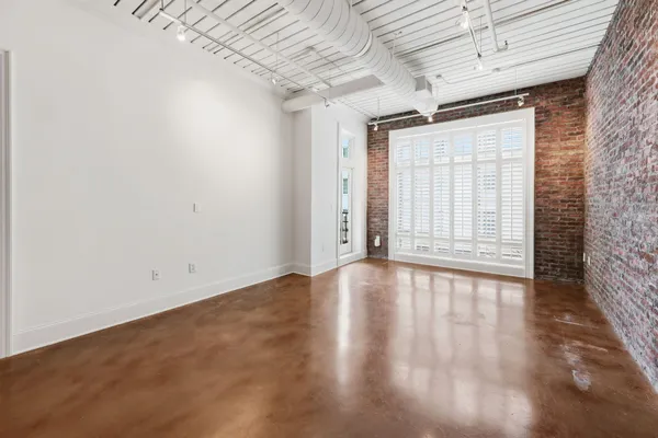 $3,950 | 175 Concord Street, Unit 204, Charleston, SC 29401