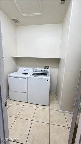 $1,950 | 7044 Bodega Point Court, Las Vegas, NV 89113