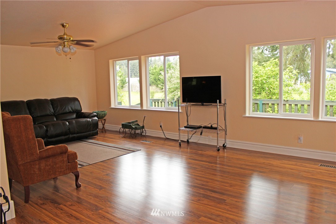 16937 Weaver Lane Southwest Rochester, WA 98579 - Photo 23 of 25
